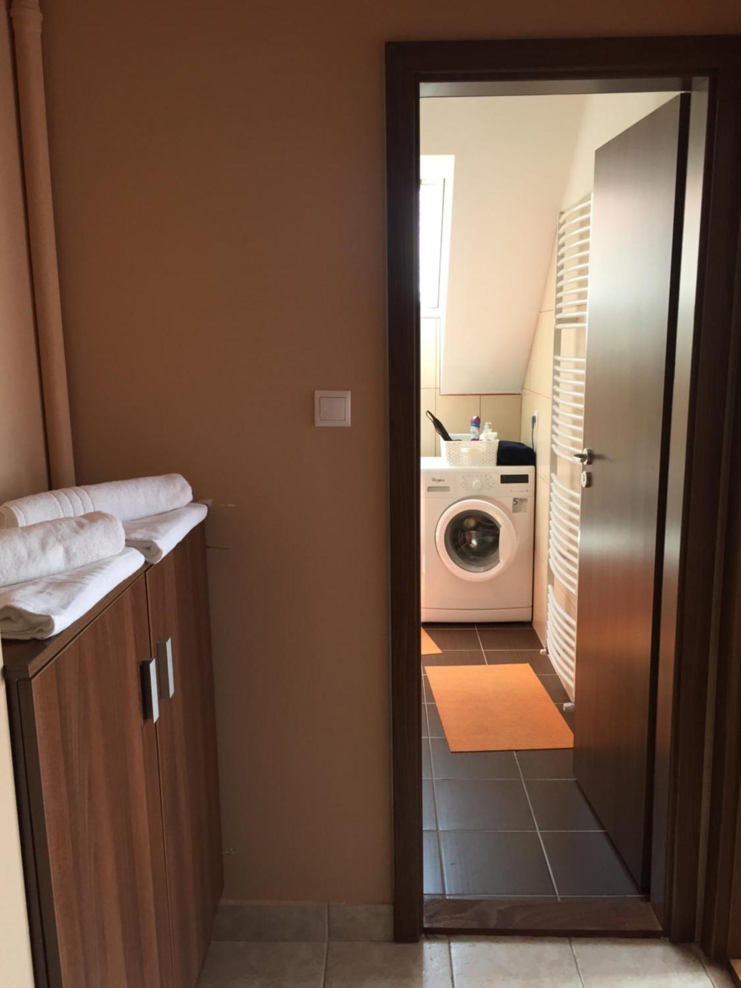 Palank Apartman Mosonmagyarovar Exterior photo