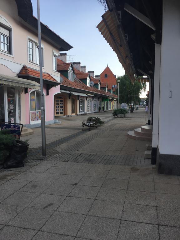 Palank Apartman Mosonmagyarovar Exterior photo