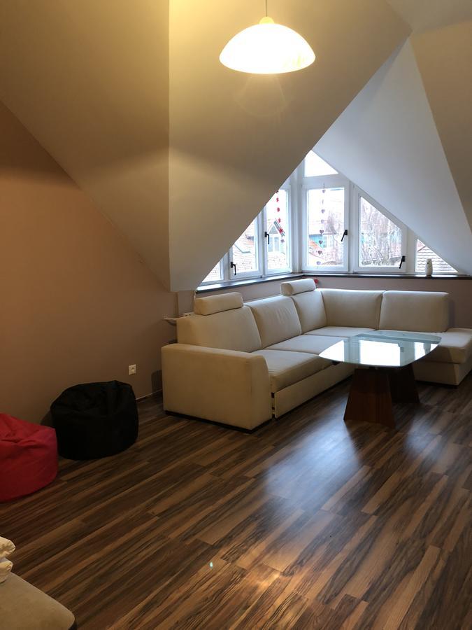Palank Apartman Mosonmagyarovar Exterior photo